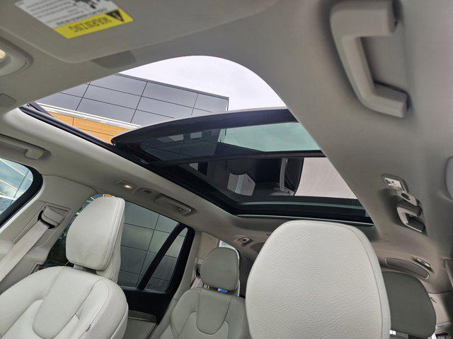 used 2023 Volvo XC90 Recharge Plug-In Hybrid car, priced at $39,990