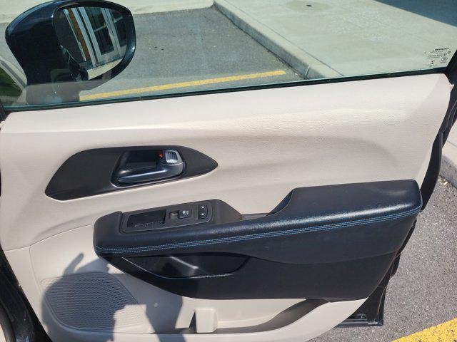 used 2021 Chrysler Pacifica car, priced at $20,990