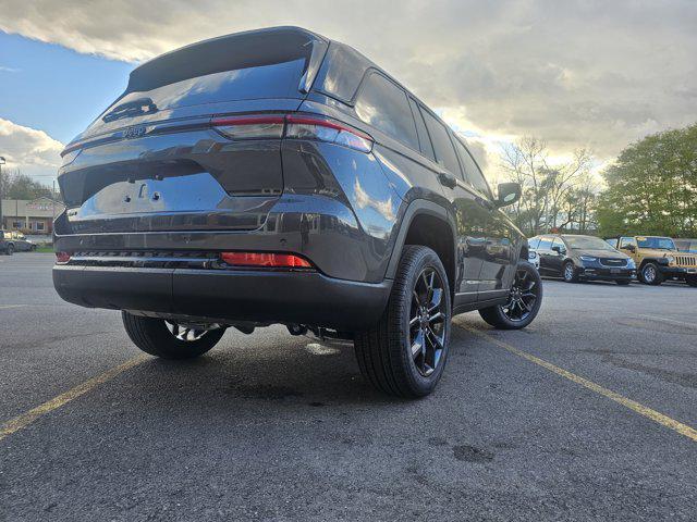 new 2025 Jeep Grand Cherokee car, priced at $53,735