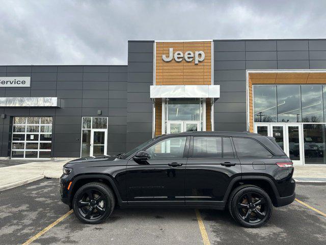 used 2023 Jeep Grand Cherokee car, priced at $35,990