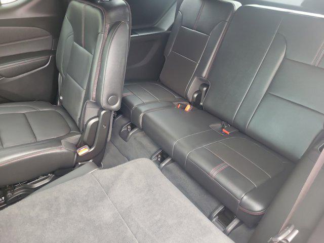 used 2023 Chevrolet Traverse car, priced at $36,990