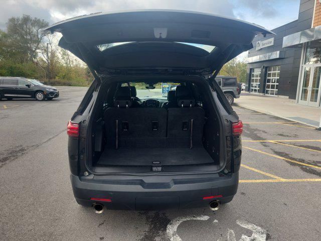 used 2023 Chevrolet Traverse car, priced at $36,990