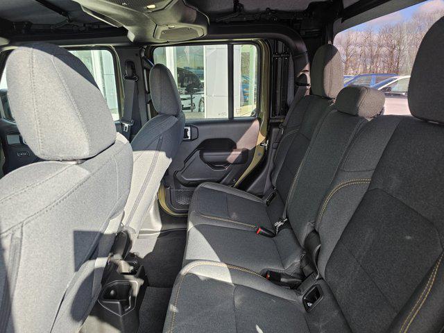 new 2025 Jeep Gladiator car, priced at $46,805