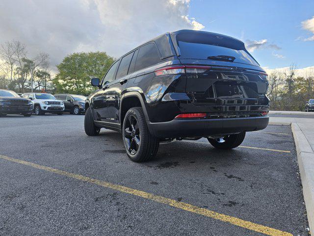 new 2025 Jeep Grand Cherokee car, priced at $55,660