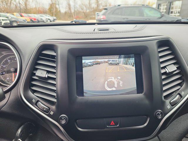 used 2019 Jeep Cherokee car, priced at $14,490