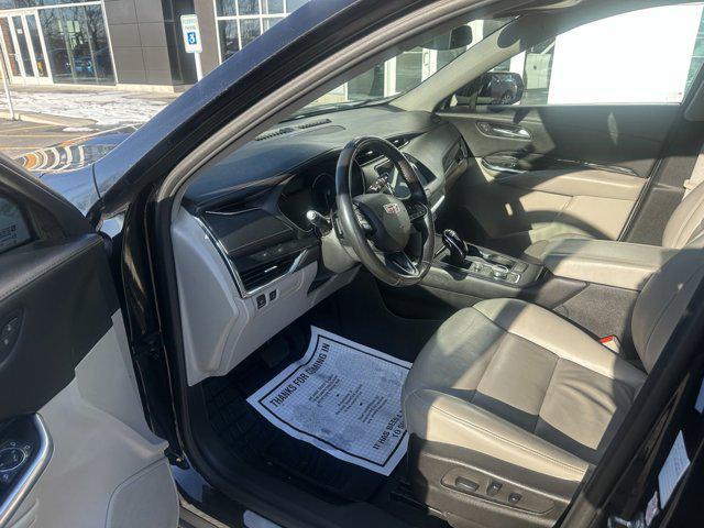 used 2022 Cadillac XT4 car, priced at $23,990