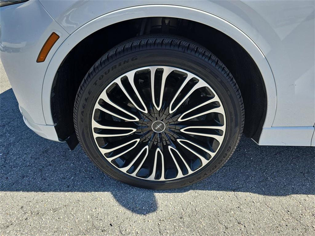new 2025 Lincoln Aviator car, priced at $89,900