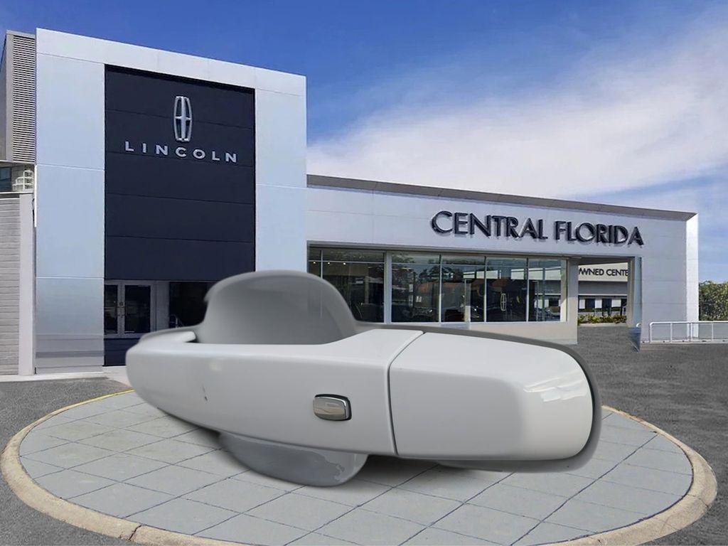 used 2023 Chevrolet Traverse car, priced at $25,998