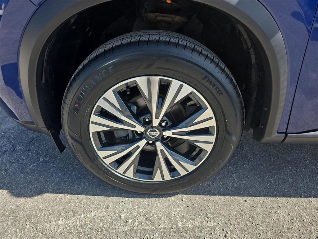 used 2021 Nissan Rogue car, priced at $18,998