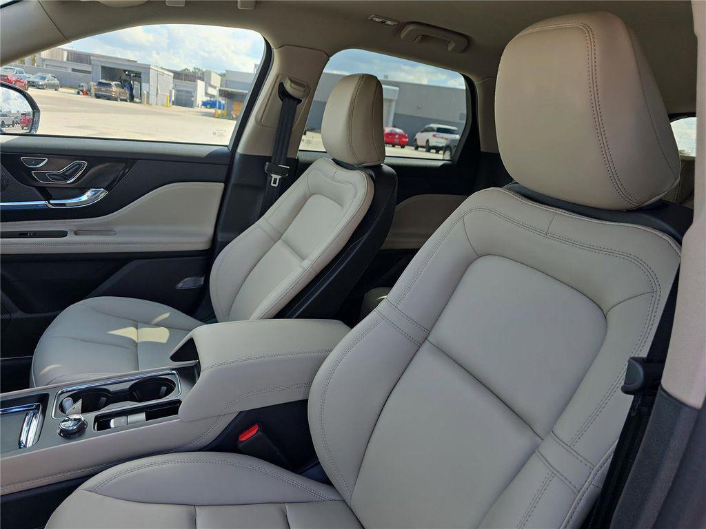 new 2025 Lincoln Corsair car, priced at $34,756