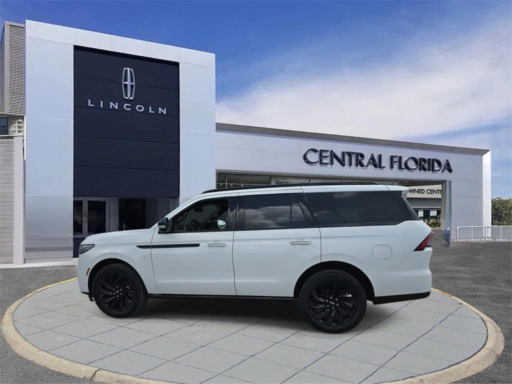 new 2025 Lincoln Navigator car, priced at $106,775