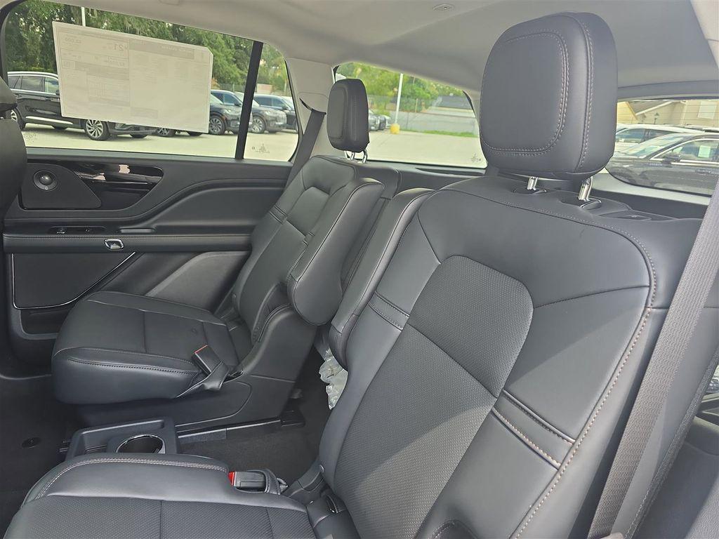 new 2025 Lincoln Aviator car, priced at $59,554