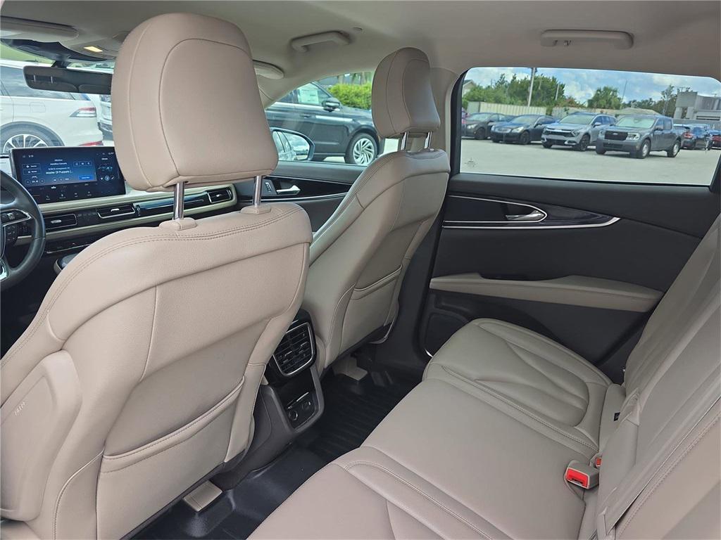 used 2021 Lincoln Nautilus car, priced at $24,256