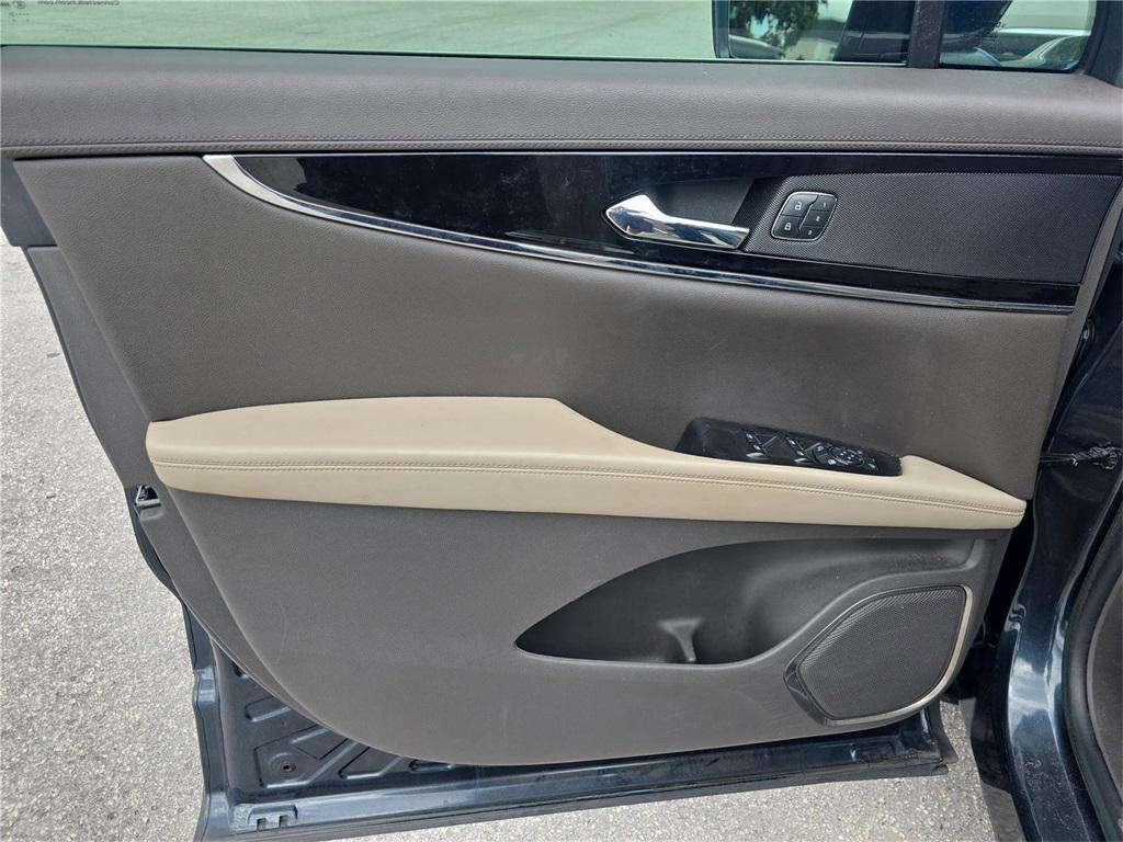 used 2021 Lincoln Nautilus car, priced at $24,256