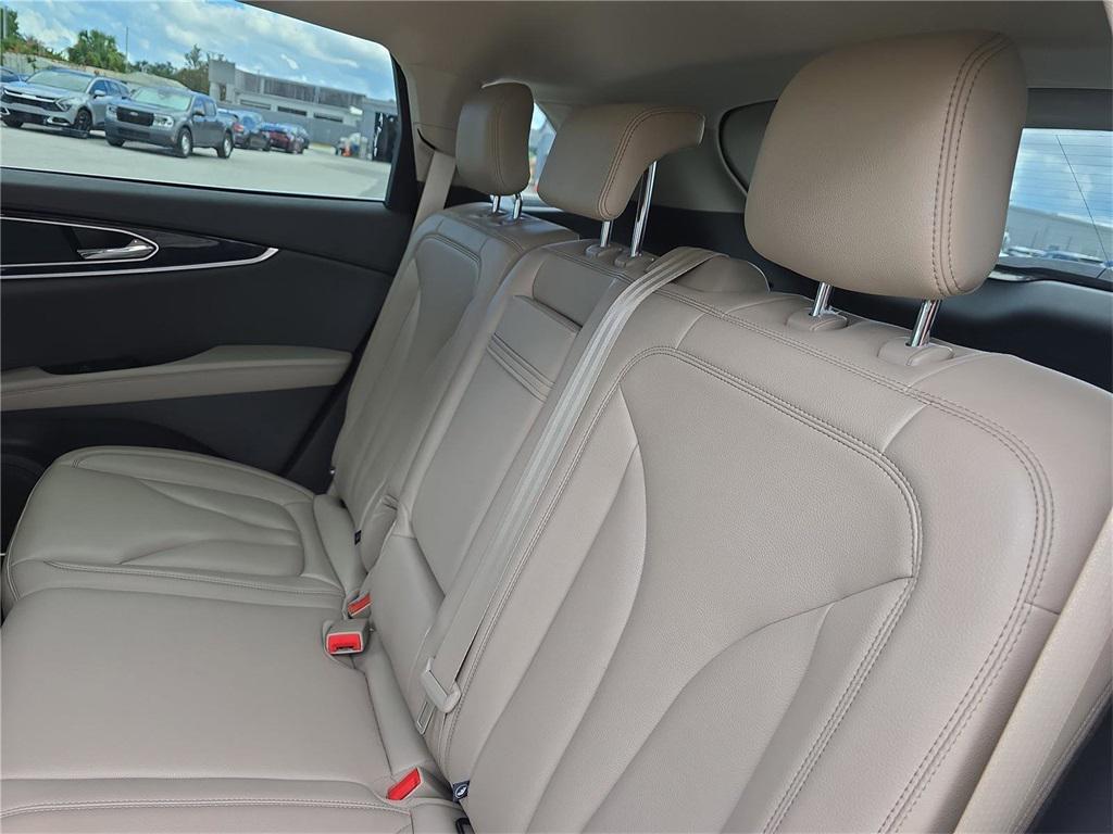 used 2021 Lincoln Nautilus car, priced at $24,256