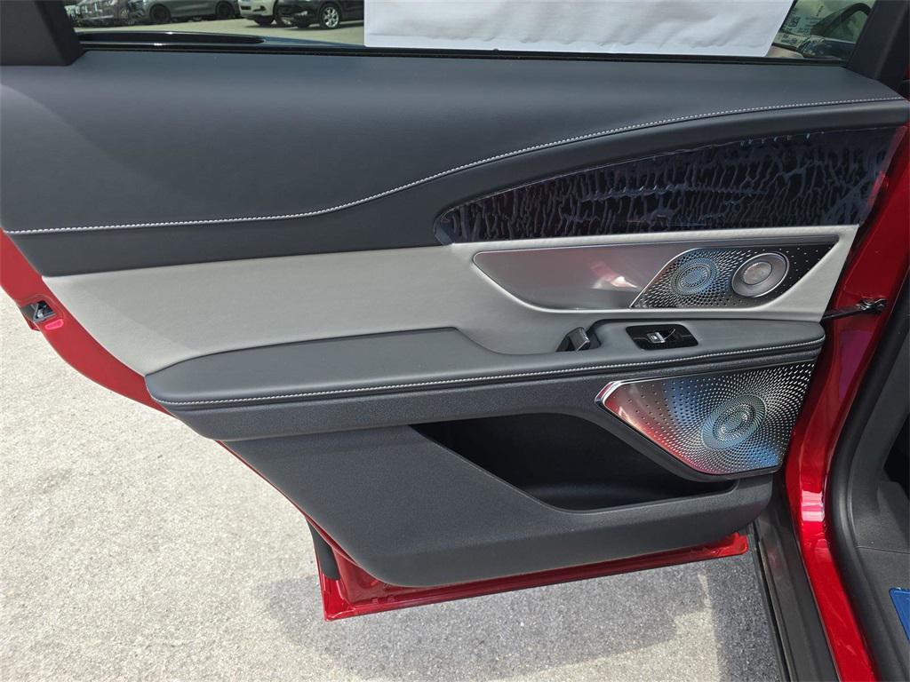 new 2025 Lincoln Nautilus car, priced at $66,874