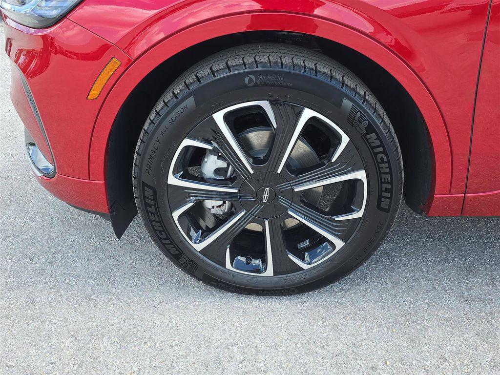 new 2025 Lincoln Nautilus car, priced at $64,874