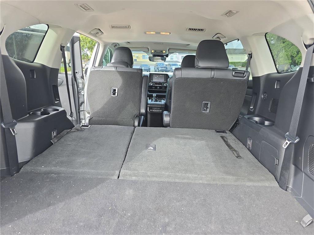 used 2021 Toyota Highlander Hybrid car, priced at $30,365