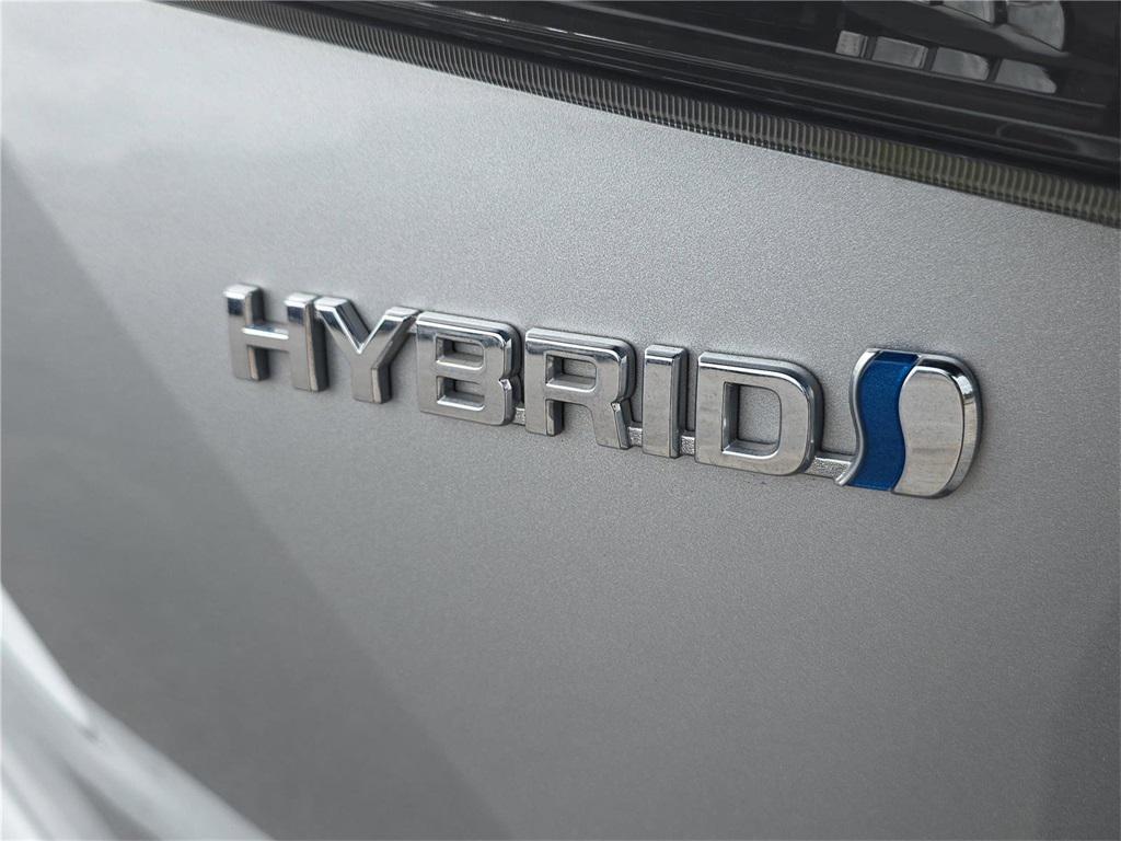 used 2021 Toyota Highlander Hybrid car, priced at $30,365