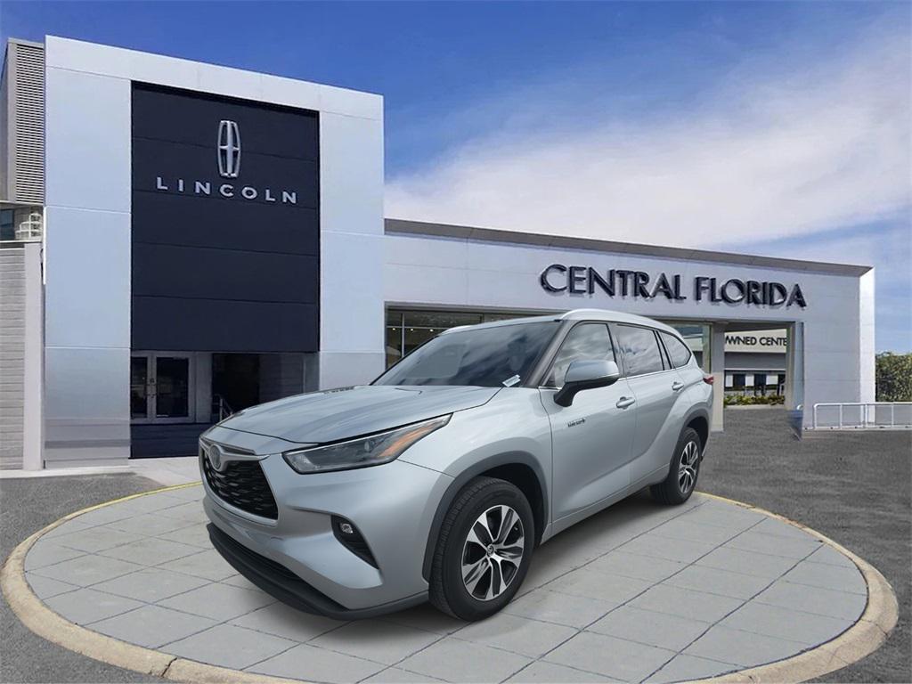 used 2021 Toyota Highlander Hybrid car, priced at $30,365