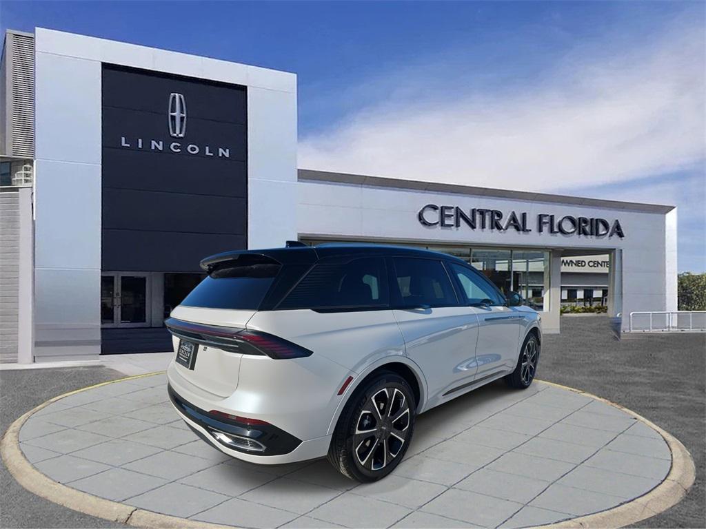 new 2025 Lincoln Nautilus car, priced at $60,677