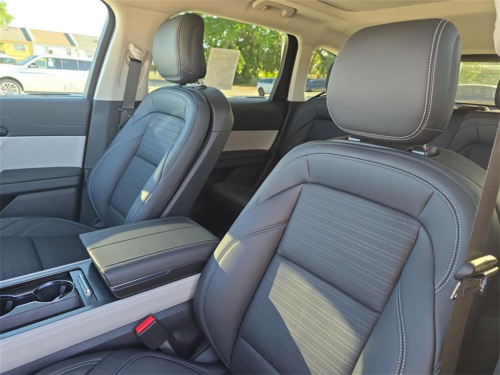 new 2025 Lincoln Nautilus car, priced at $60,677