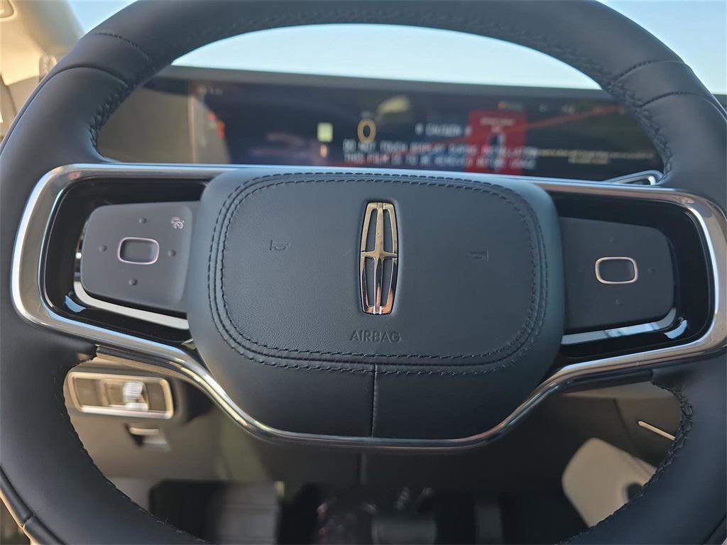 new 2025 Lincoln Nautilus car, priced at $60,677
