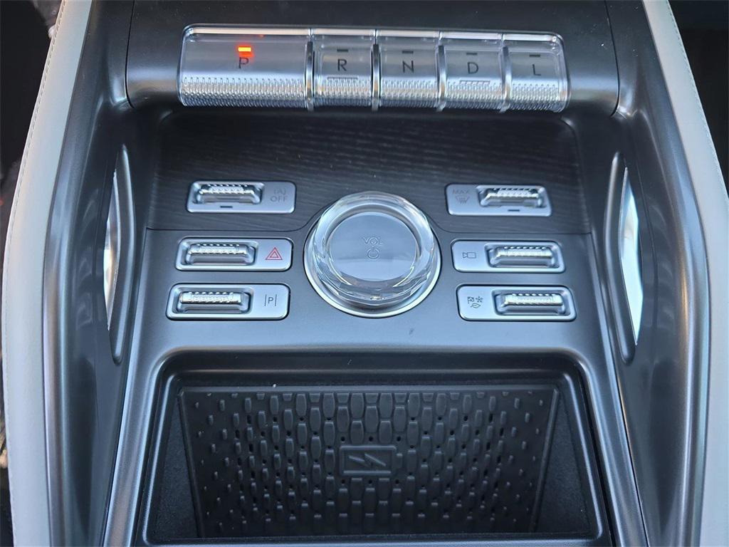 new 2025 Lincoln Nautilus car, priced at $60,677