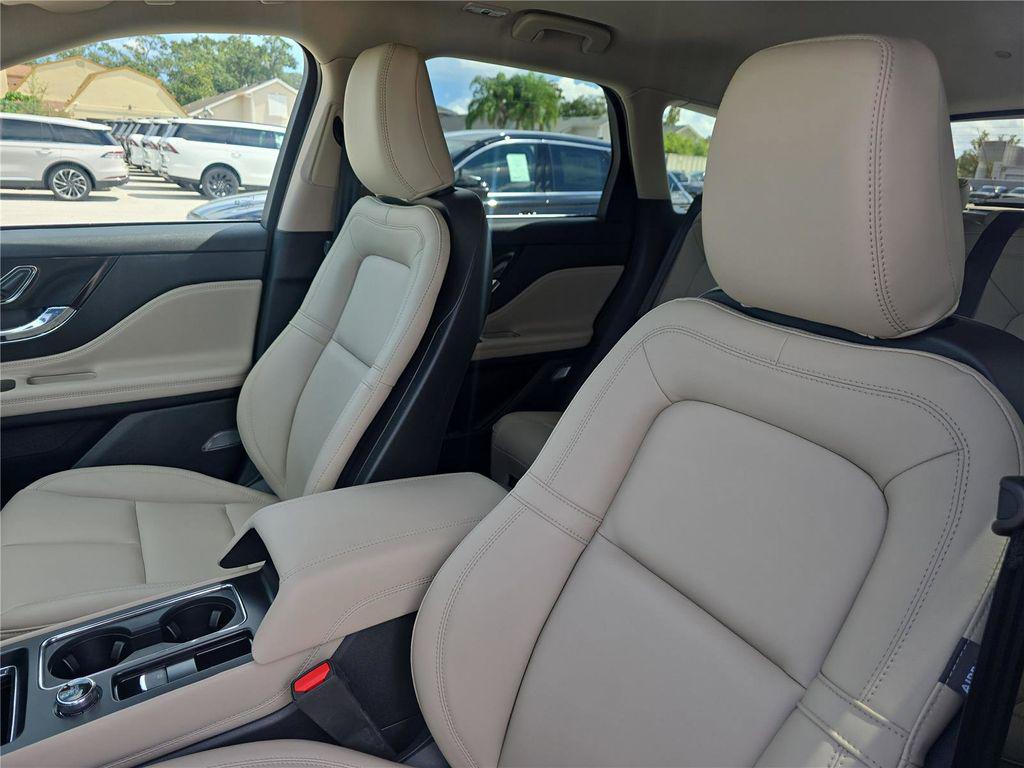 new 2025 Lincoln Corsair car, priced at $34,756