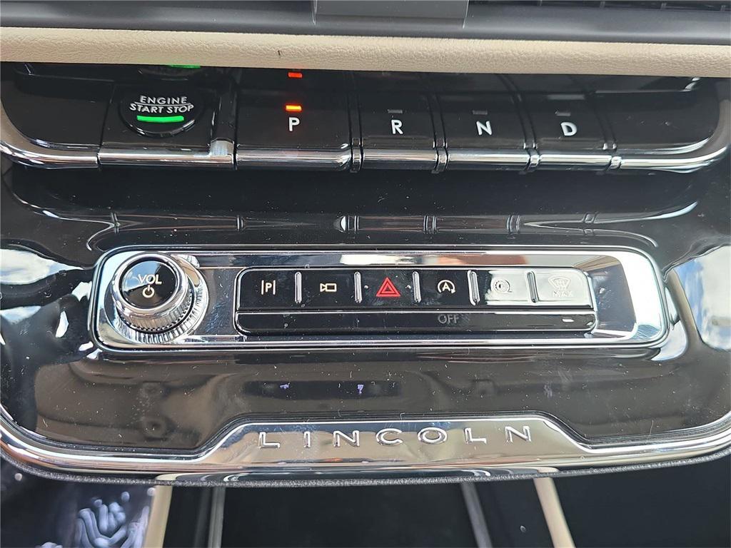 new 2025 Lincoln Corsair car, priced at $39,581