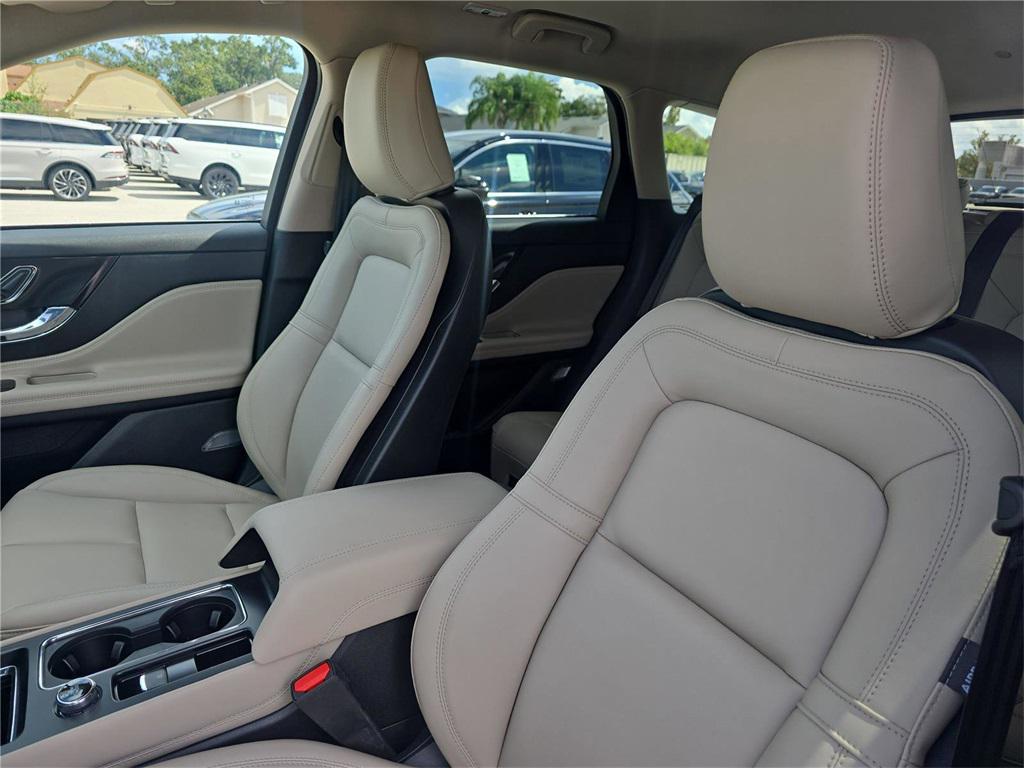 new 2025 Lincoln Corsair car, priced at $39,581