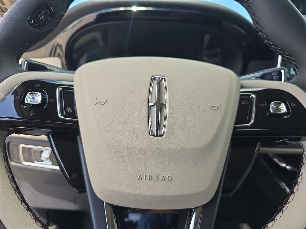 new 2025 Lincoln Corsair car, priced at $39,581