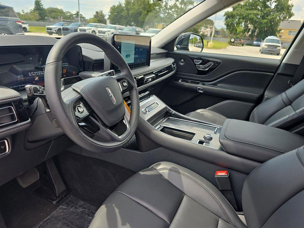 new 2025 Lincoln Aviator car, priced at $59,554