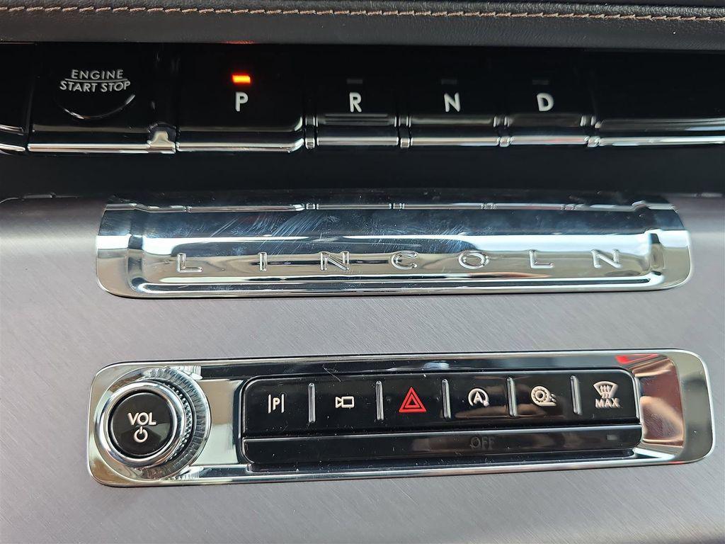new 2025 Lincoln Aviator car, priced at $59,554