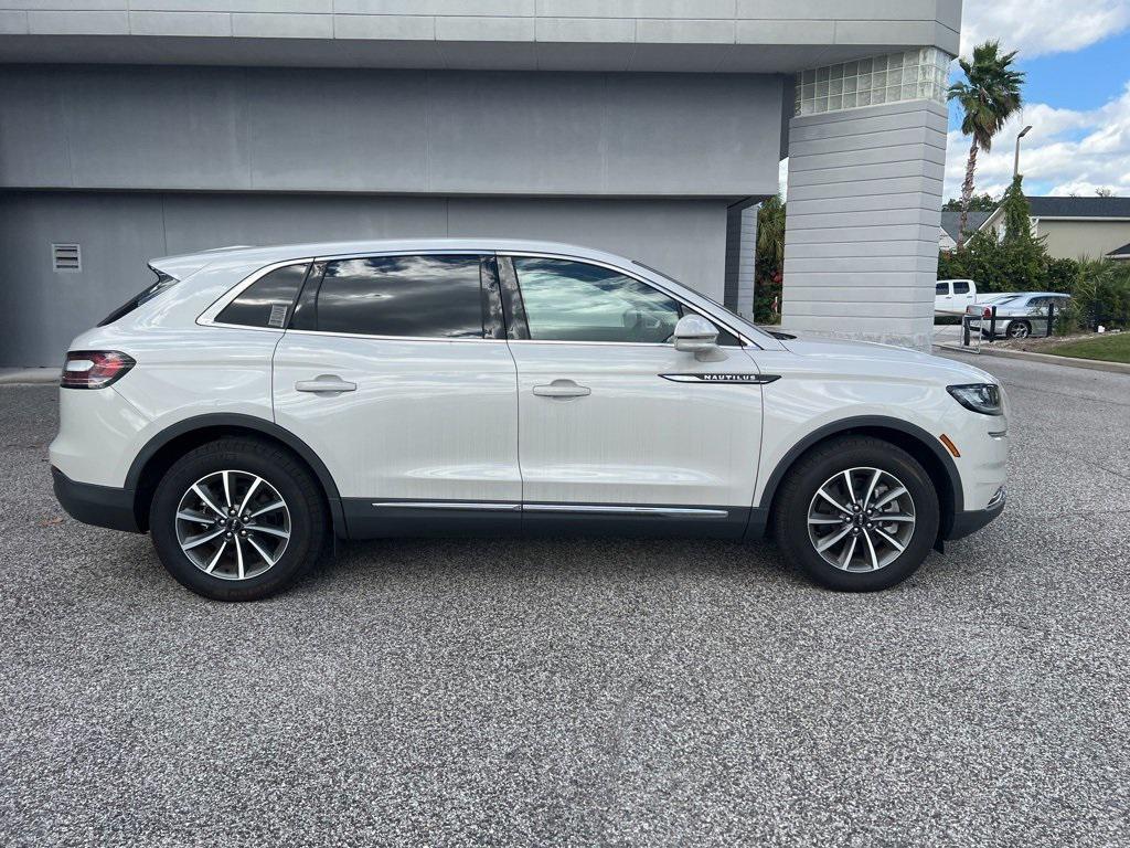 used 2022 Lincoln Nautilus car, priced at $29,998