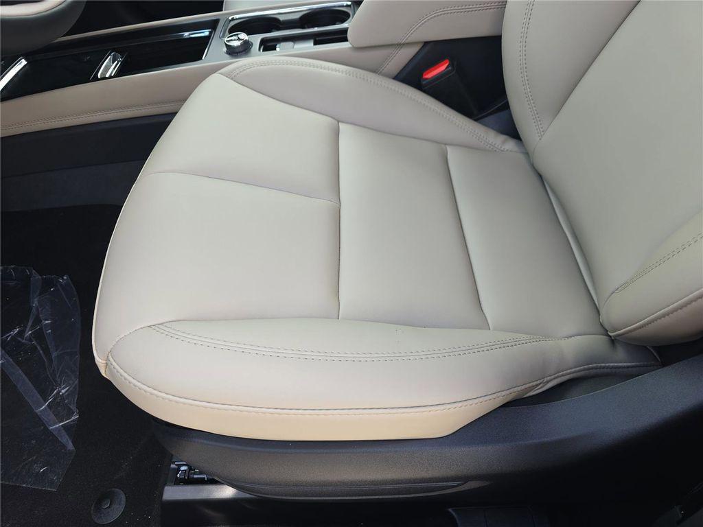 new 2025 Lincoln Corsair car, priced at $33,397