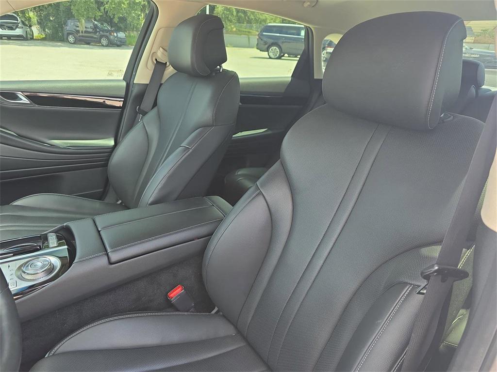 used 2021 Genesis G80 car, priced at $26,535