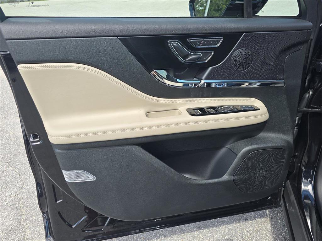 new 2025 Lincoln Corsair car, priced at $39,725