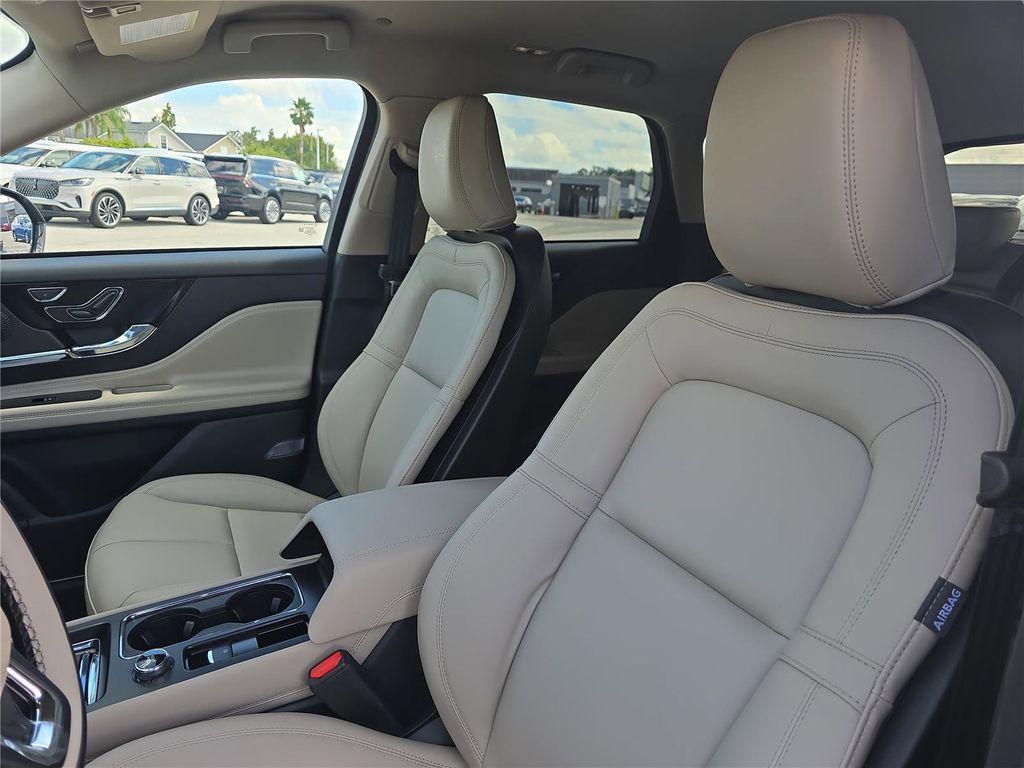 new 2025 Lincoln Corsair car, priced at $34,756