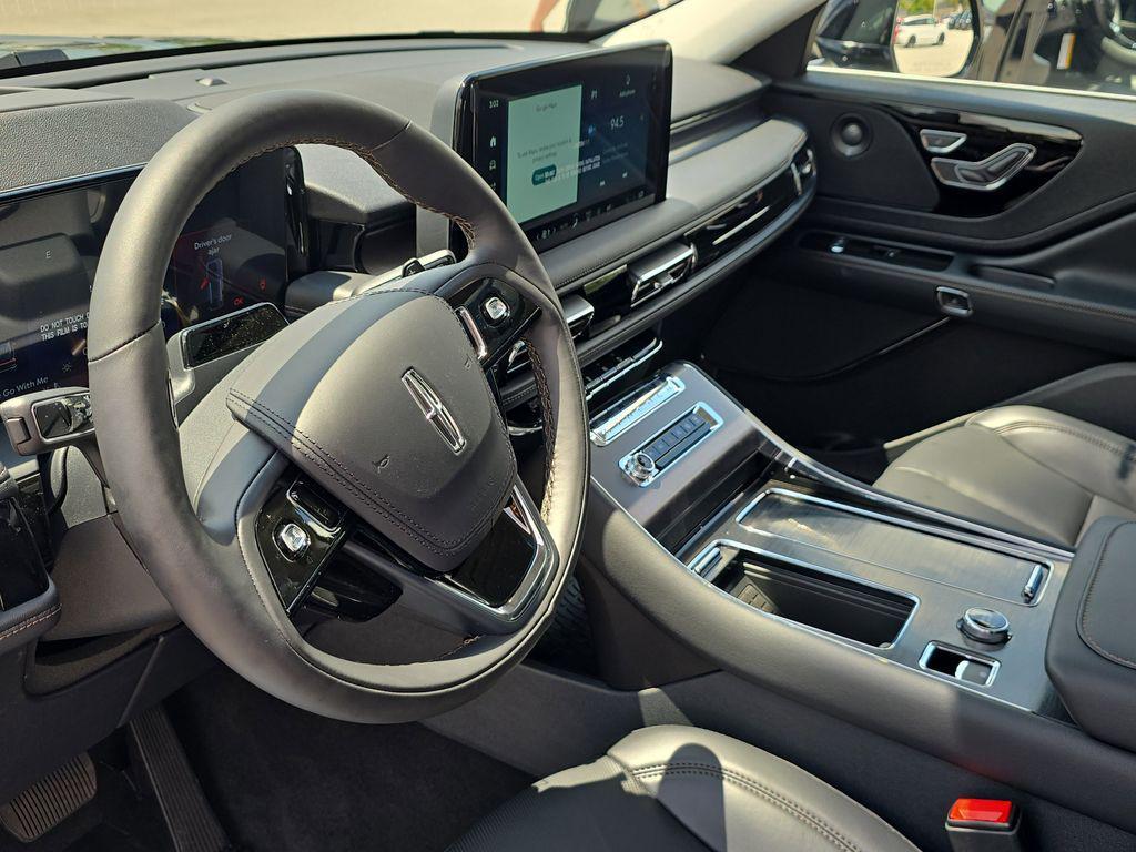 new 2025 Lincoln Aviator car, priced at $58,910