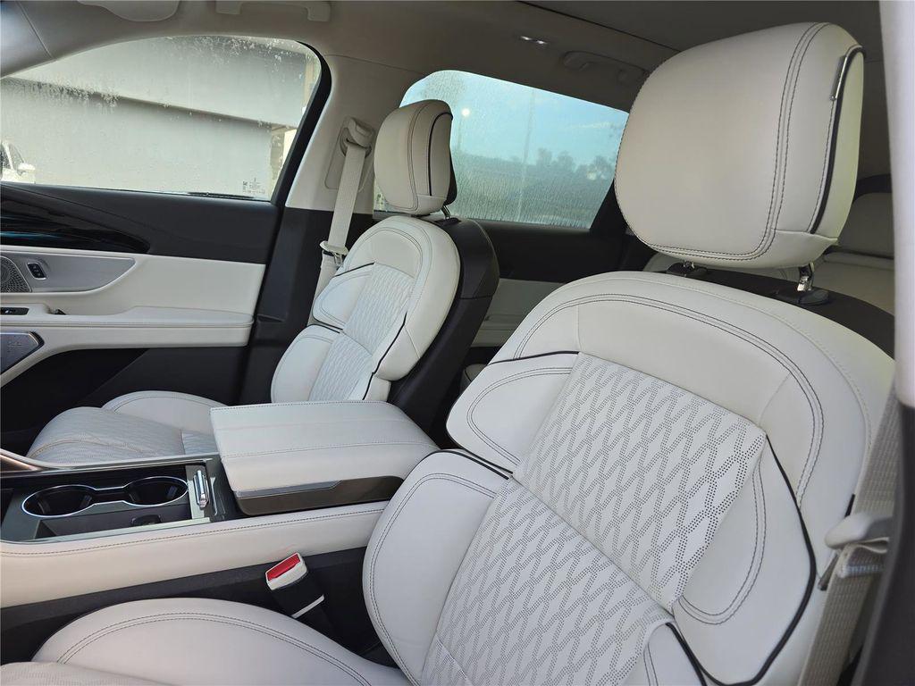 new 2024 Lincoln Nautilus car, priced at $66,145