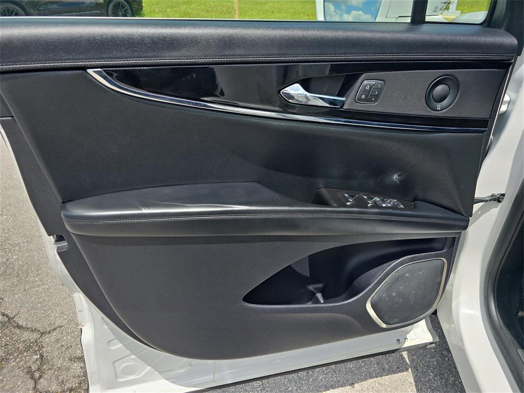 used 2021 Lincoln Nautilus car, priced at $23,430