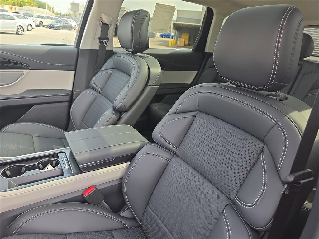 new 2025 Lincoln Nautilus car, priced at $64,954