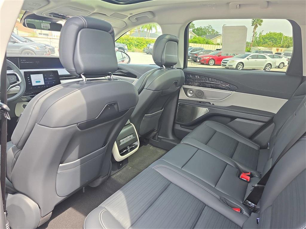 new 2025 Lincoln Nautilus car, priced at $64,954