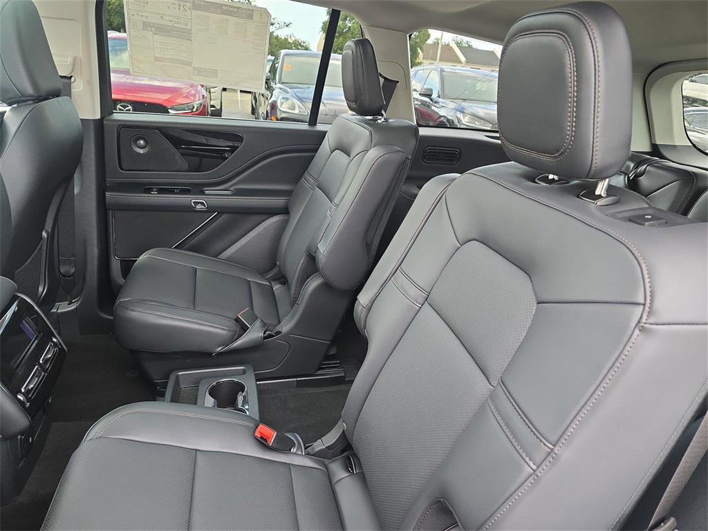 new 2025 Lincoln Aviator car, priced at $59,554