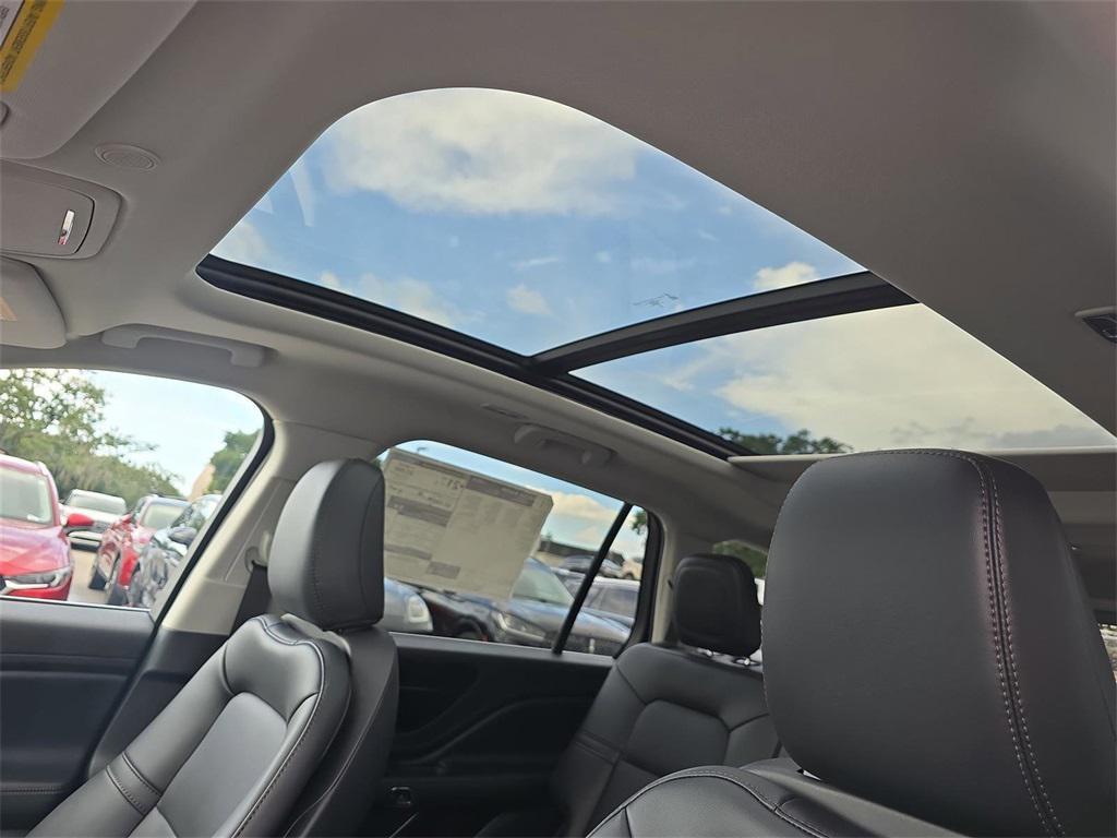 new 2025 Lincoln Aviator car, priced at $59,554