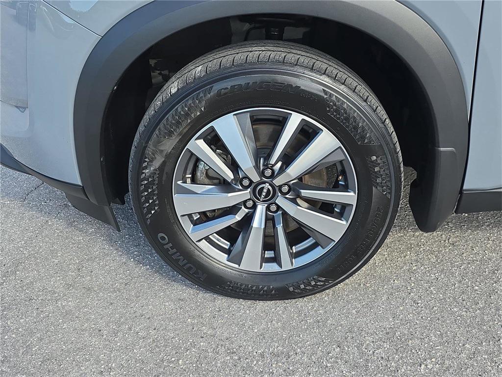 used 2024 Nissan Pathfinder car, priced at $32,998