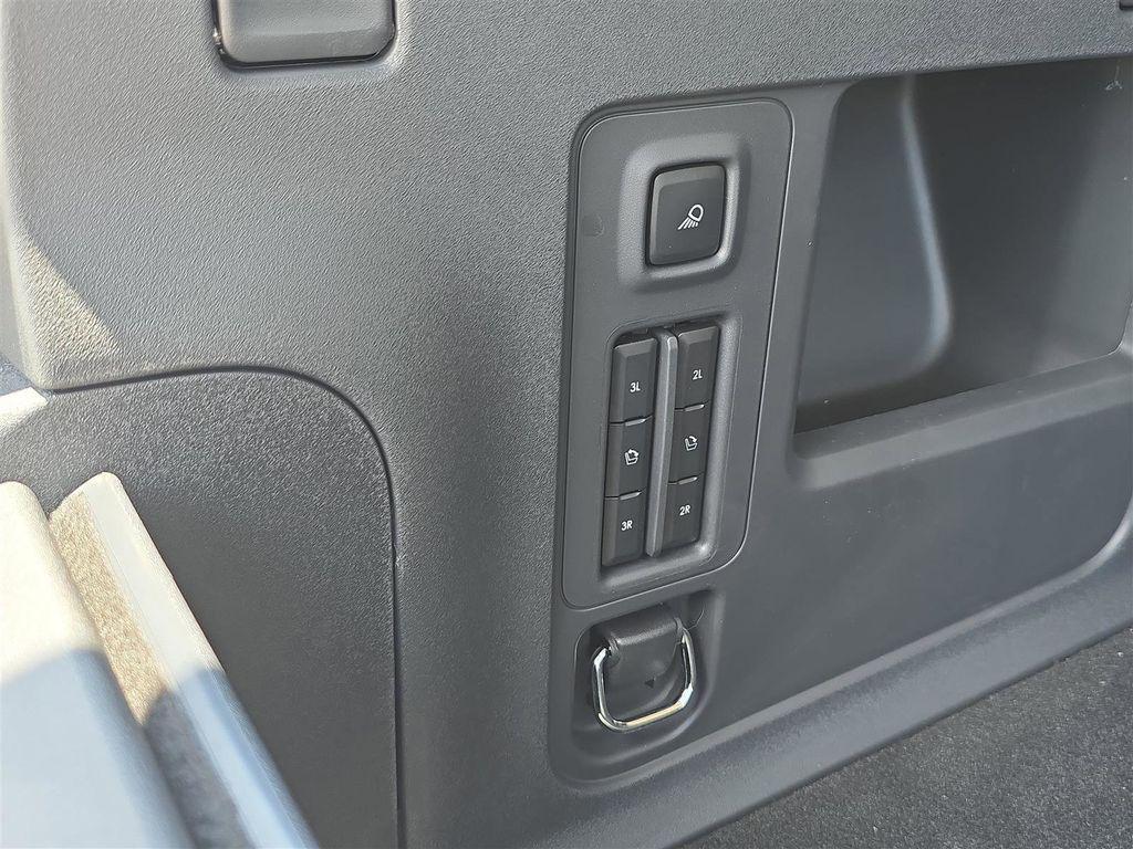 new 2025 Lincoln Navigator car, priced at $99,973