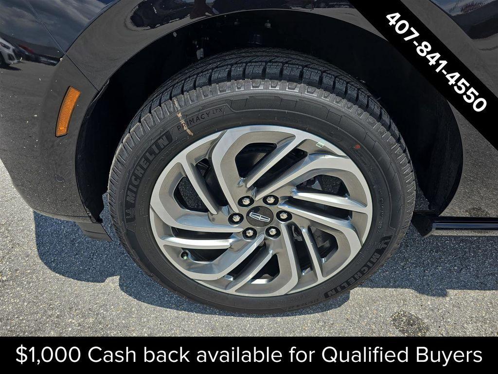 new 2025 Lincoln Navigator car, priced at $99,973