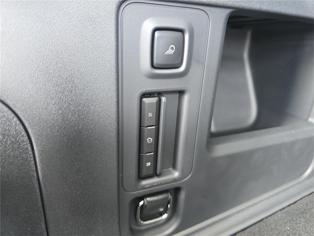 new 2025 Lincoln Navigator car, priced at $119,340